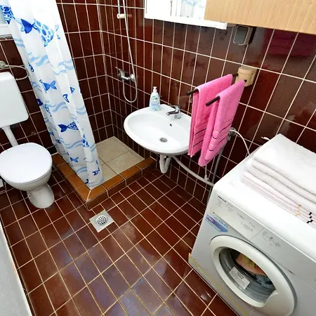 Apartment Apartman Dusanka Vir