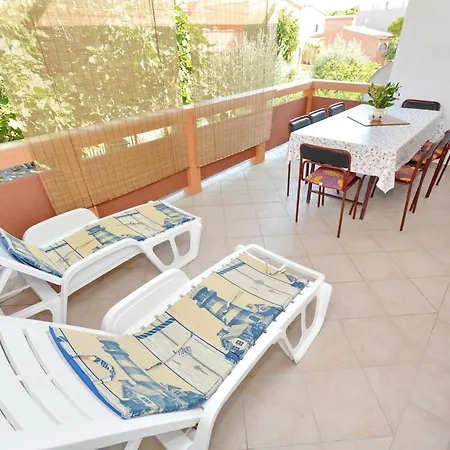 Apartment Apartman Dusanka *